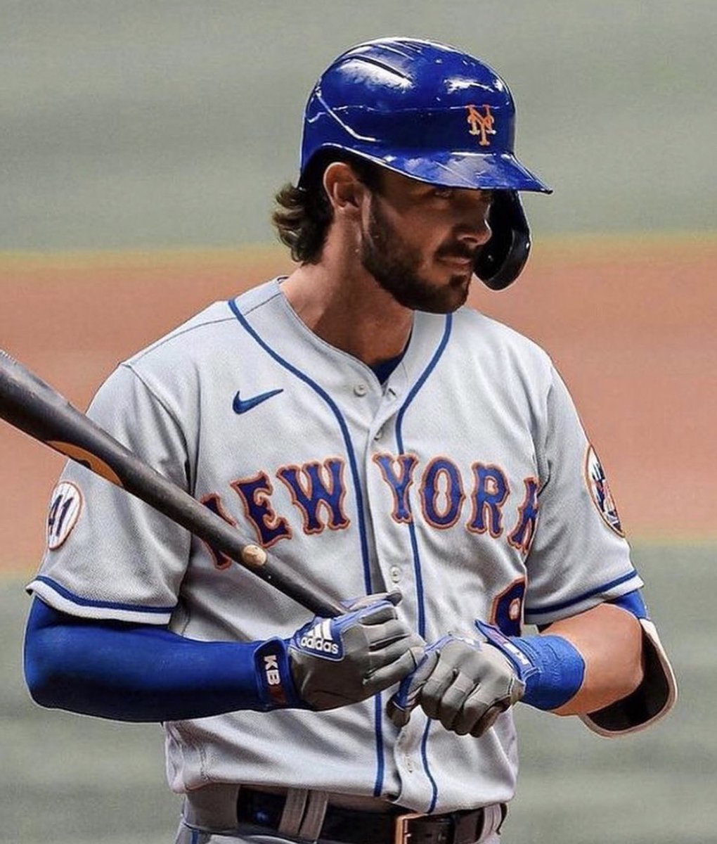 GottaBelievePod's tweet photo. What was on everyone’s Christmas list this year? #LGM https://t.co/AvWnMQk4Cn