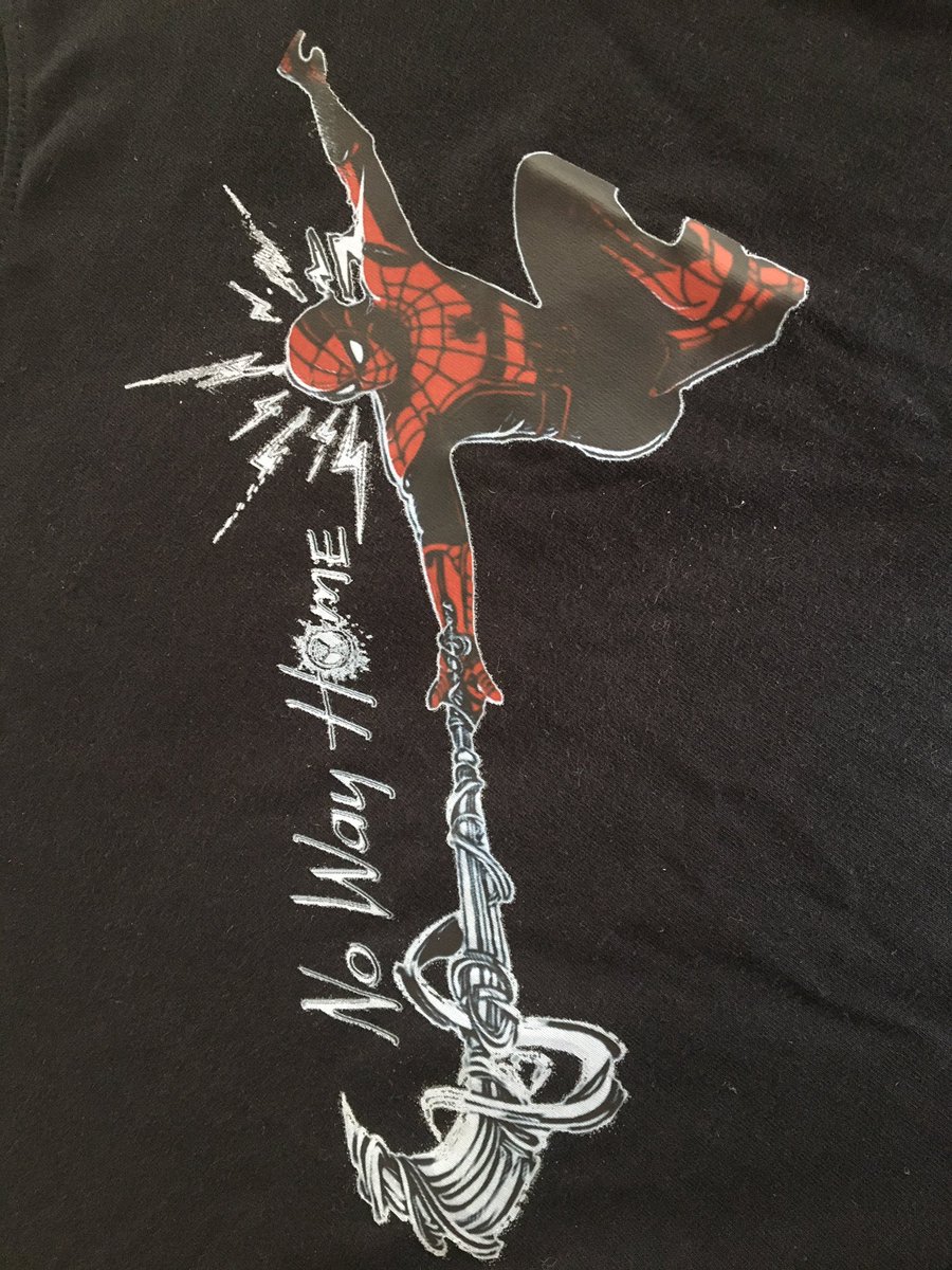 nothatali's tweet photo. This T-shirt got delivered a day after I  watched #SpiderManNoWayHome guess I’ll have to go watch the movie again for the 3rd time 🤭 https://t.co/moJHdGkAXG