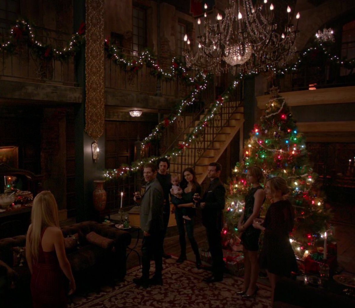 Happy holidays from this crazy mikaelson family to yours!!

(Sorry if I forgot someone)
@baddass_bennett