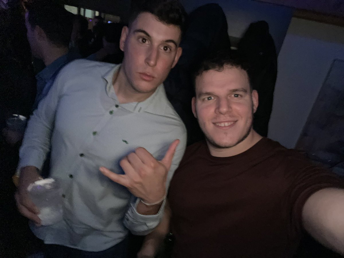 Andrues9's tweet photo. Con el mayor crack de toda Tudela @Davidpalillo15 https://t.co/sYxUIwbnm8