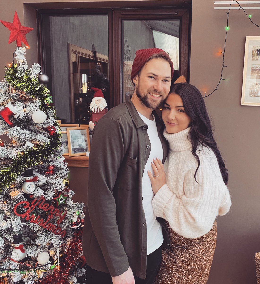 RossHenderson7's tweet photo. Merry Christmas 🎅🏼🎄 https://t.co/NmC8akR9Xp