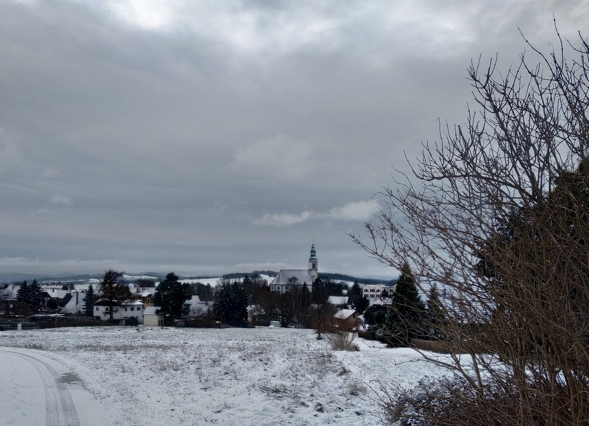 ezoderwitz's tweet photo. Kopf_frei-Wohlfühl-Spaziergang #drheeme #Dreiländerherz #Winterkinder https://t.co/YKID53W4AI