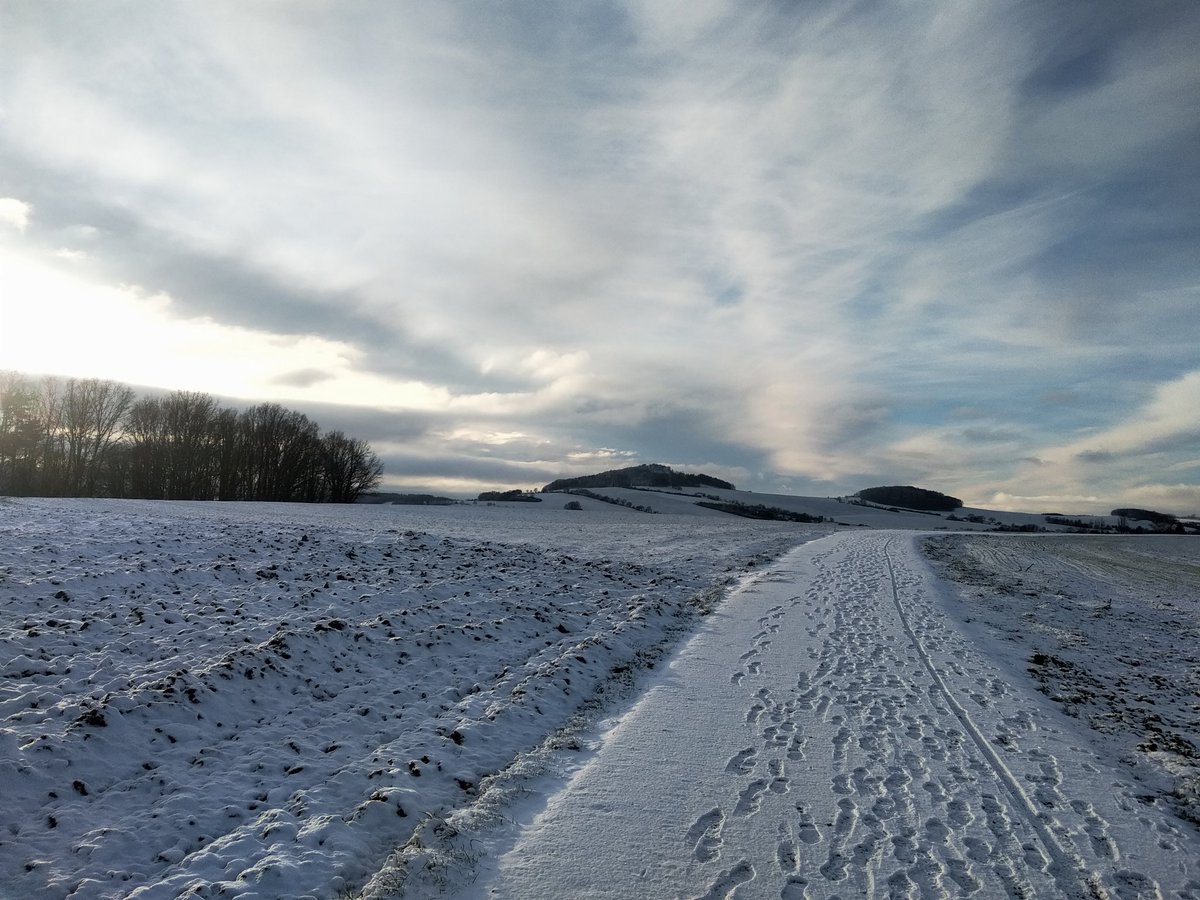 ezoderwitz's tweet photo. Kopf_frei-Wohlfühl-Spaziergang #drheeme #Dreiländerherz #Winterkinder https://t.co/YKID53W4AI