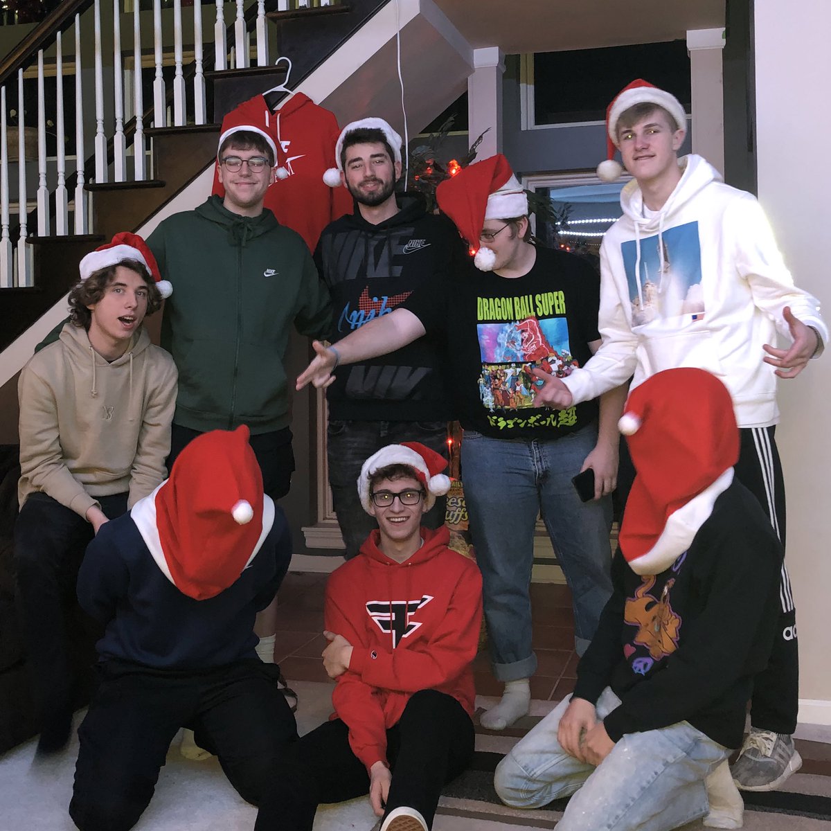 TheGr8estTeam's tweet photo. From our Team, to yours, Merry Christmas! 🎅🎄☀️ https://t.co/bEvLkgttN2