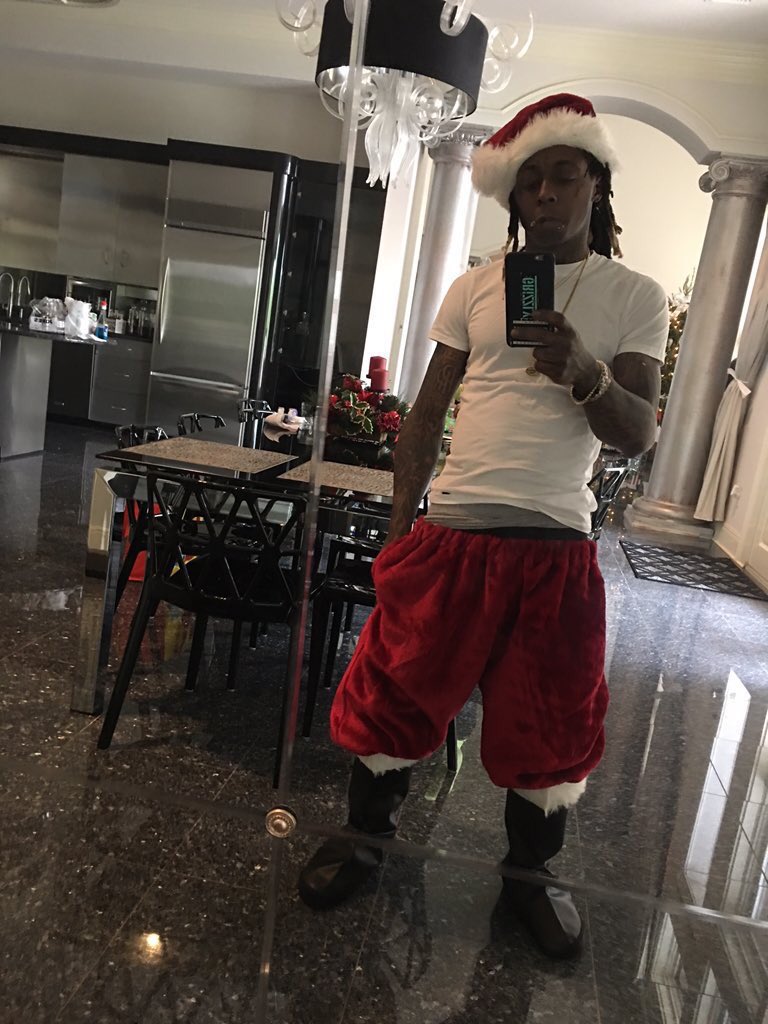 HotFreestyle's tweet photo. Weezy F Baby and the F stands for Feliz Navidad 🎄 https://t.co/23KgLyDtdE