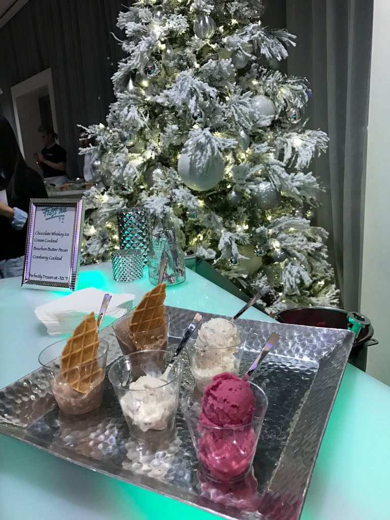 Wishing you the most memorable and joyful holiday season. Merry Christmas.🎄

#Christmas #MerryChristmas #HappyHolidays 
#Frost #NitrogenIceCream⁠ #Frost321