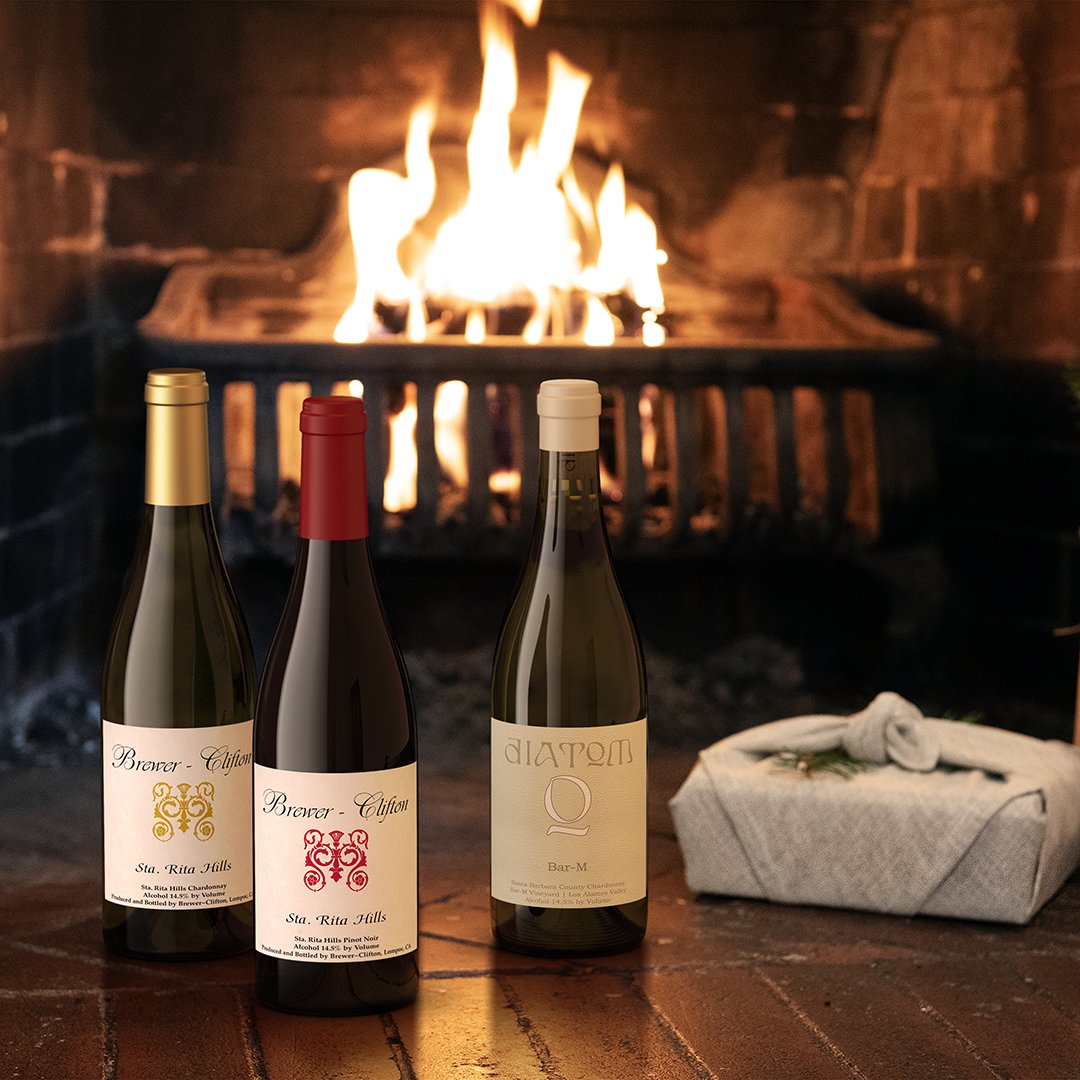 Wishing you and yours a cheerful holiday season! Cheers 🍷