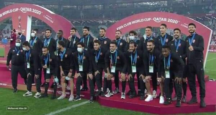 hannah_elhadad4's tweet photo. Why did you abandon the African nations and the World Cup at the same time, and of course what will be affected is Al-Ahly Club? We demand the African Union to postpone the African Nations.
#FIFA_racism_against_Africans https://t.co/jMW6vKZKIJ