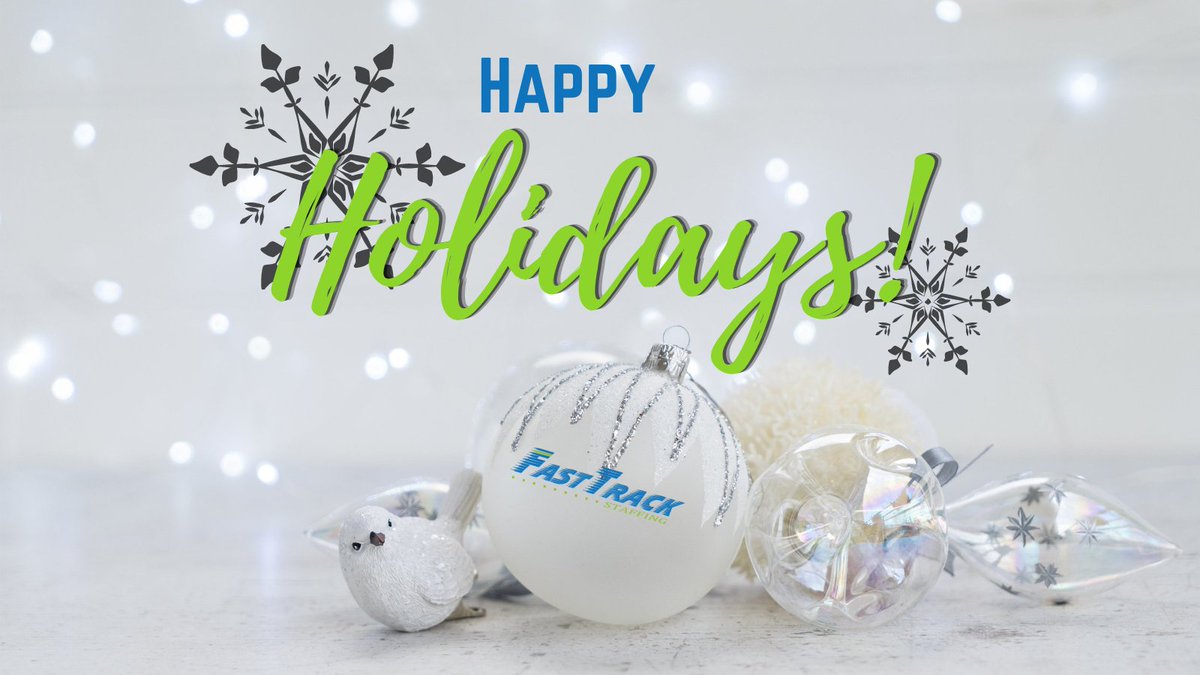 FastTrackStaff's tweet photo. Wishing you all the happiest of holidays!!

 💙 Your FastTrack Family! 💚

#HappyHolidays #Christmas2021 #SeasonsGreetings https://t.co/nezFRtAyoH
