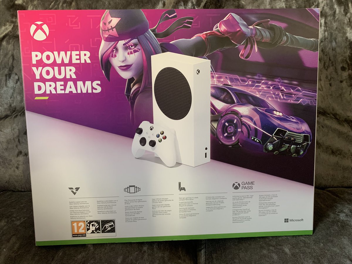 adrianoneil's tweet photo. Finally Joining next Gen (my first Xbox since the 360).
I was unbelievably surprised when my wonderful partner got be this for Christmas.
Honestly it was the last thing I expected.
Thank you @bex85 for this incredible present, I love it! #XboxSeriesS #ReturnToXbox @xboxuk https://t.co/GlkJpi3rhm