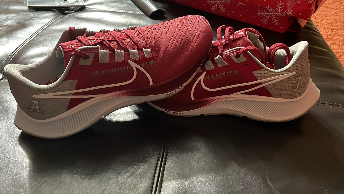 NakaraStephens tweet media