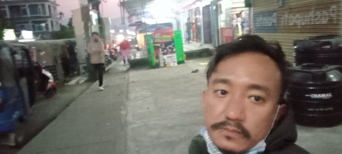 खुसी छस होला माचिक्ने।त पनि रुनेछस सम्झेर एकदिन।