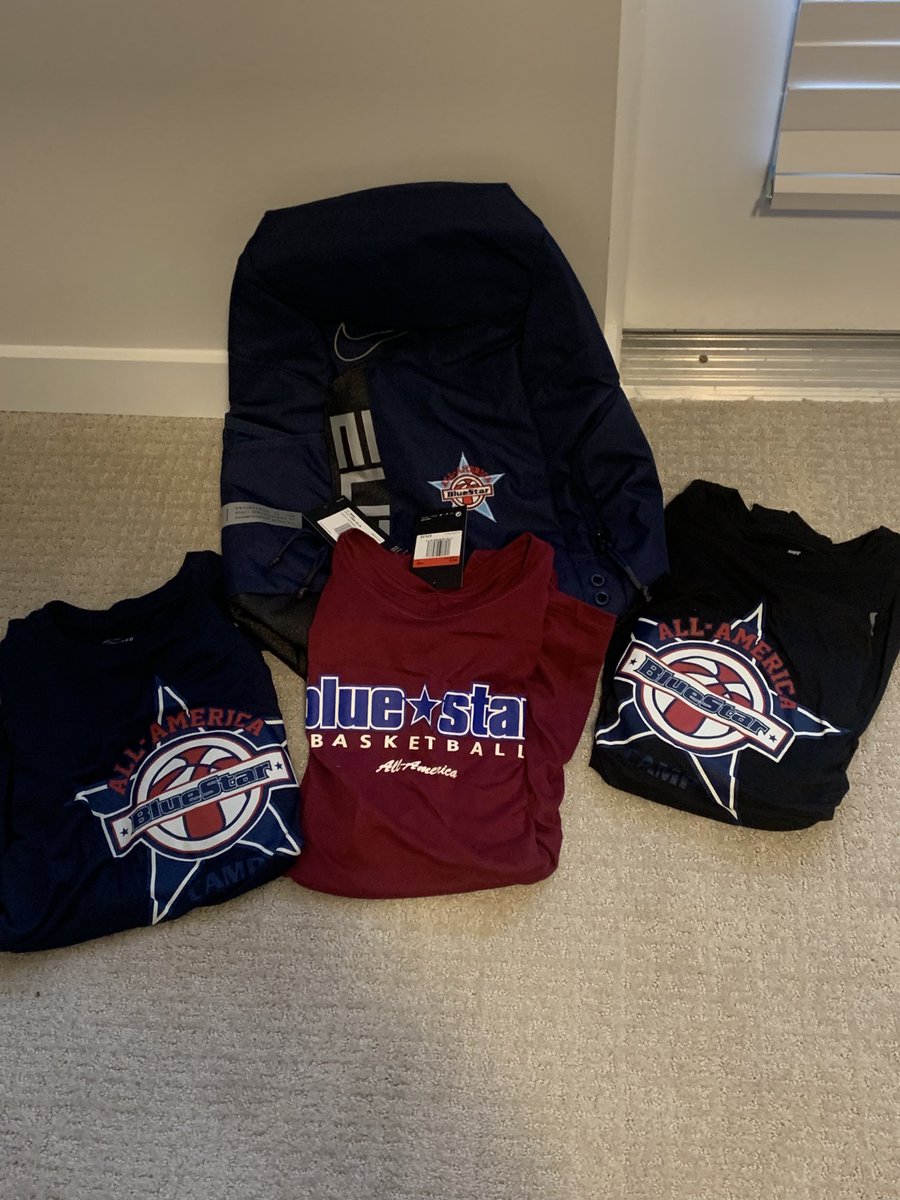 Merry Christmas!!! Thank you sooooo much ⁦<a href="/BlueStarMedia1/">BlueStar Media</a>⁩ ⁦<a href="/risingbluestar1/">Rising Blue Star</a>⁩ ⁦<a href="/BlueStar30s/">BlueStar30</a>⁩ ⁦<a href="/MikeFlynn826/">Mike Flynn</a>⁩ for the gear.