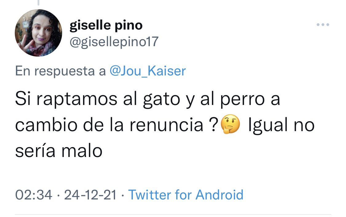 gatitesconjara's tweet photo. Si me rapta, le haría una clase de maquillaje, porque francamente 💅🏻 https://t.co/39DvfVs8Kx