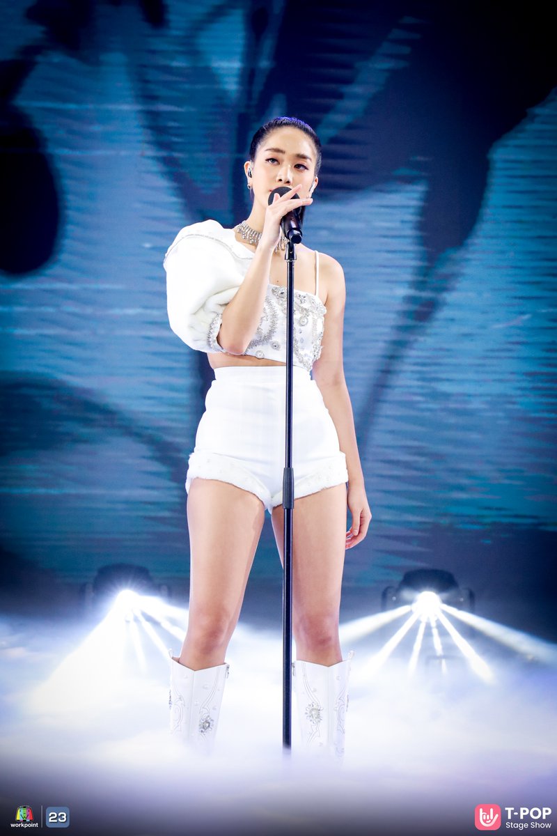 StageTpop's tweet image. เพลง ภาพหลอน (Reels)
ศิลปิน #4EVE

ช่องทางการดาวน์โหลด
-iOS &amp;gt;&amp;gt; apple.co/3kkJWs2
-Andriod &amp;gt;&amp;gt; bit.ly/3z9mqEs

🚩 #TPOPSTAGESHOW #TPOPSTAGESHOWEP17
ทุกคืนวันเสาร์ เวลา 21.30 น. #Workpoint23