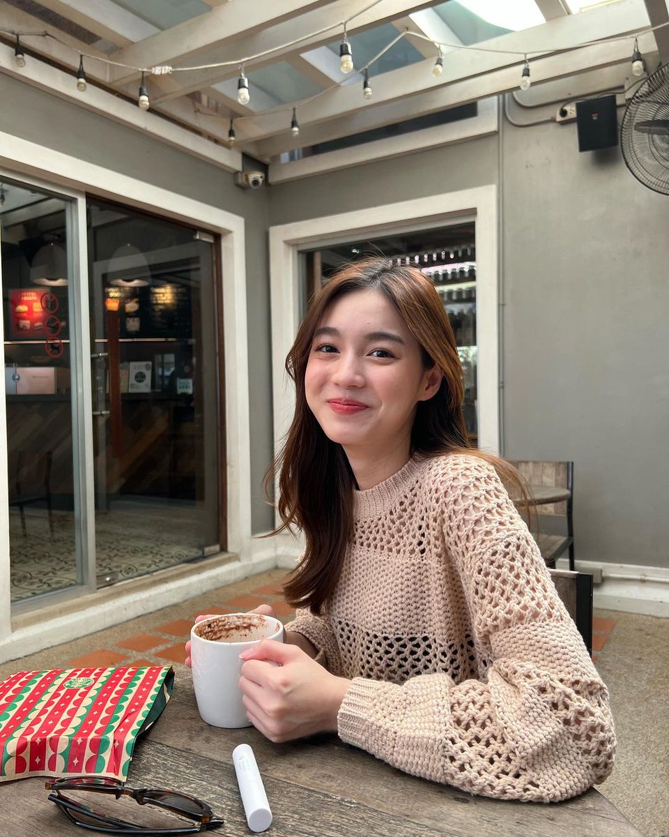 teaterabadi's tweet photo. ㅤ
Selamat hari natal. 🤶🏻☃️
ㅤ https://t.co/PTIfv9xVvM