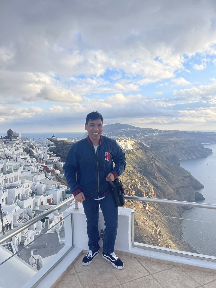 Minhleonle's tweet image. Capturing moments. 

Santorini Greece 📍 

#visaplayingcards #patrickkun #travel #goldenhour #overseas #explore #GreeceWithLove