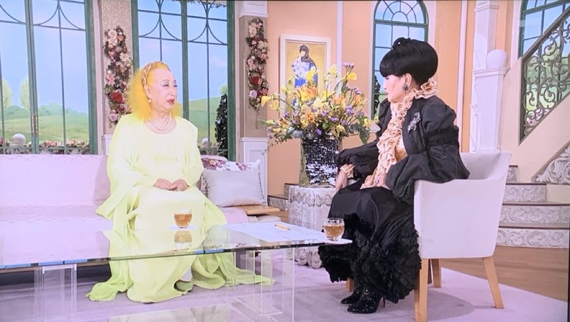美輪明宏が徹子の部屋に出たら 光と闇の対決みたいになる 話題の画像プラス