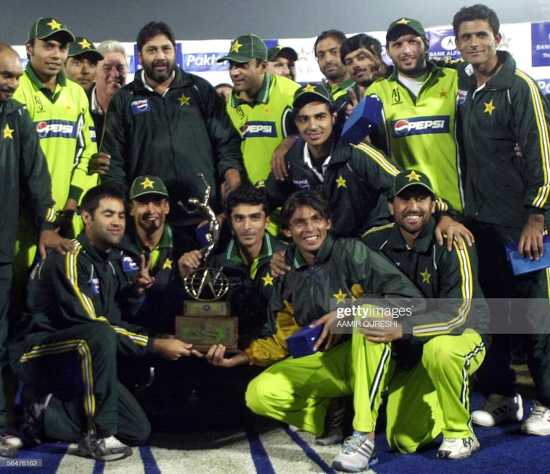 Yasir_HameedQ's tweet photo. #Throwback back in times 😇 https://t.co/WLwFoSXbJZ