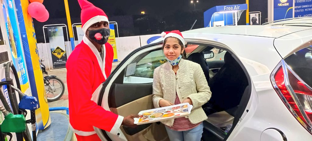 bpclretailjai1's tweet photo. Christmas festivities at our COCO BP Jagatpura, #Jaipur! 🎄🎄🎄

@SanjayChoubeys 
@BPCLimited 
@BPCLRetail https://t.co/SA7IQcnm3Q