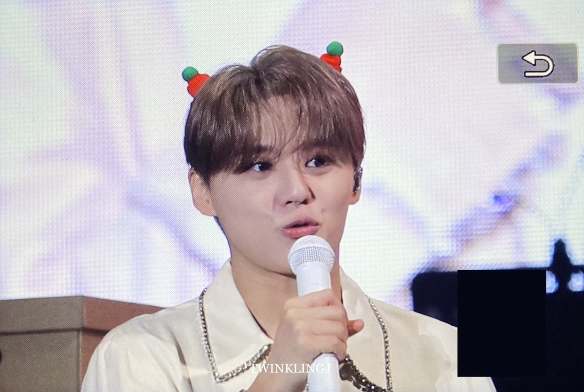 violette1104's tweet photo. 아니 근데 요정적으로 너무 귀여운거 아니냐
#XIA18thAnniversary
#준수야_데뷔18주년_축하해 https://t.co/wXmw259VuH