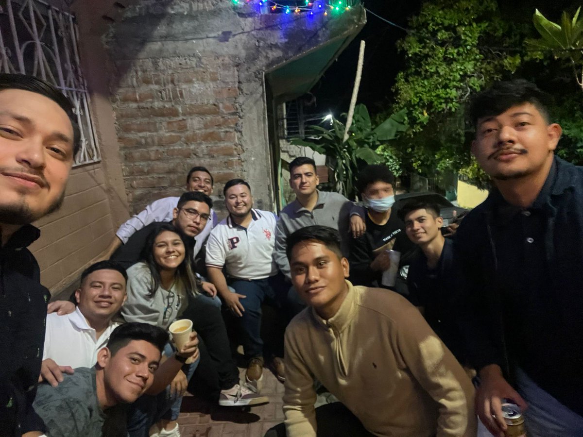 rafavinz's tweet image. Agradezco a la vida por tener a mi lado seres como estos.