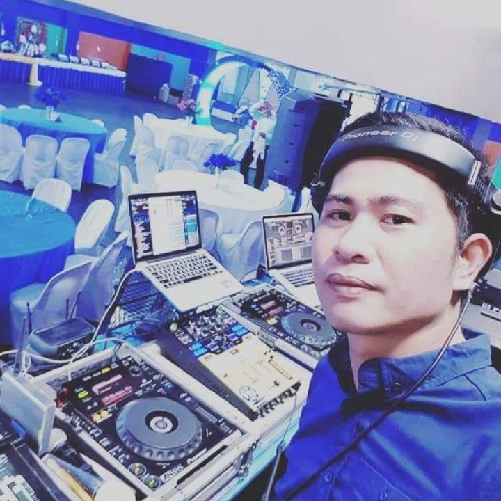 RyanTheDeejay's tweet photo. Come hangout with me on #BIGOLIVE https://t.co/HJvYHmDwpx https://t.co/dG9qDnMAUp