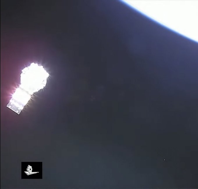 Watch Hank Green's leaked NSFW photo on TwXstars