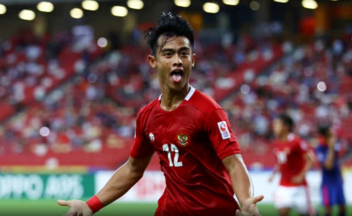 AriefRohman_838's tweet photo. Ayooo ARHO (Pratama Arhan) cah Blora bersama Timnas pasti bisa....!! 
Terimakasih gol menit 87 nya. Semoga tambah lagi di perpanjangan waktu 🇲🇨🇲🇨
#AFFCup2020 #Indonesia #Singapura 
#AriefRohman #MasArief #Blora #mBloraniBanget #SesarenganmBangunBlora #Blora272 https://t.co/BlIk568yXp
