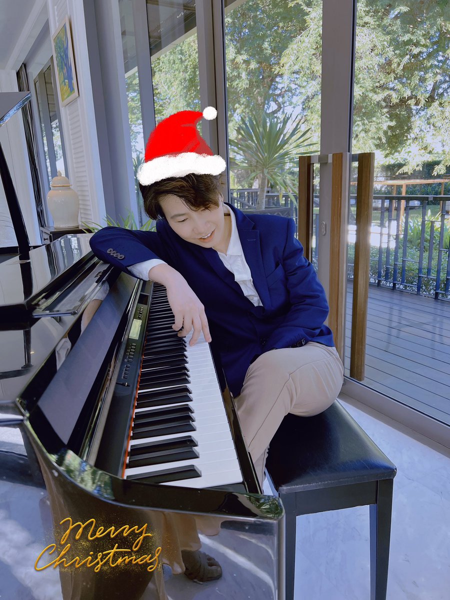 RyoBAE8's tweet photo. Merry Christmas นะจ๊ะ🎅🏻🎄🎁🎉 #ทอม #ทอมดี้ #ทีมมีแฟนเป็นผู้หญิงแต่โคตรมีความสุข #HappyChristmas2021 #Christmas2021 https://t.co/w98o5tCJmk