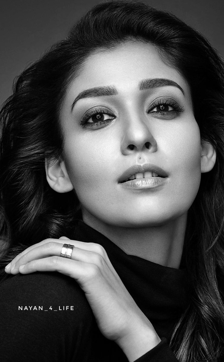 suria____'s tweet photo. Queen.
#LadySuperstar #Nayanthara
#18YearsOfNayanism https://t.co/vf0IWMw9dl