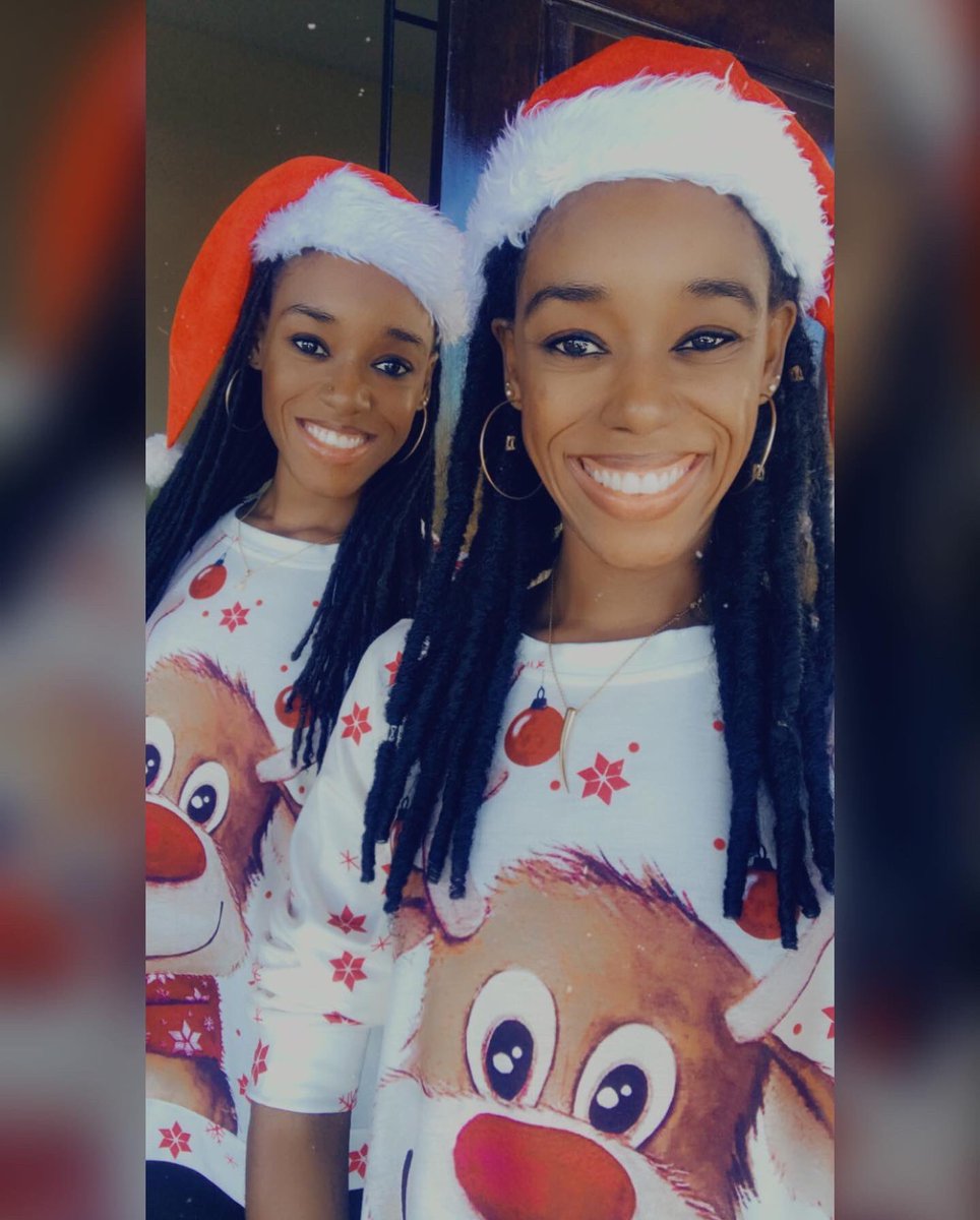 Amoyia's tweet photo. Merry Christmas 🎄🎁 

#MerryChristmas #MerryXmas #islandgirl #twins https://t.co/nzir10F0m2