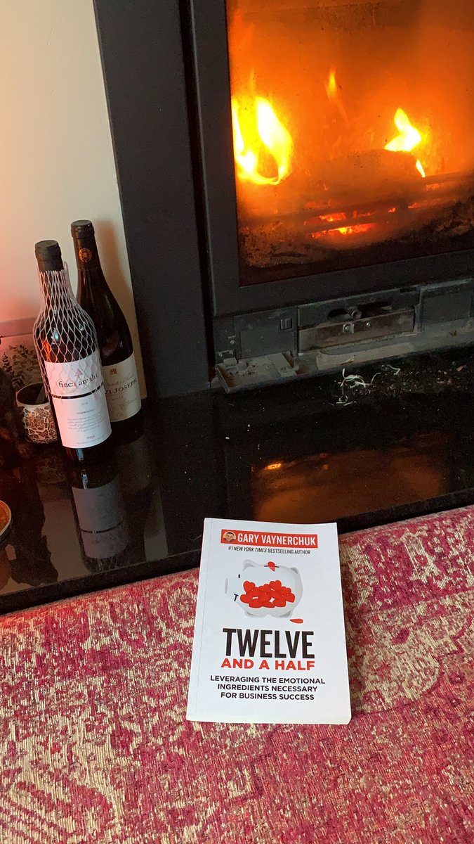 Caal_Macdonald's tweet photo. @garyvee @alienfrens @SHAQ @WomenandWeapons 0x54f03E2cC4e455A5F94aE9701C5589289828e75e

0 NFT’s. 36 books 😀 https://t.co/YHwGpe4iVH