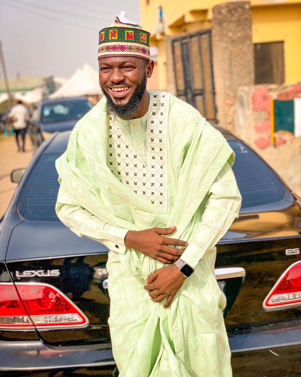 abdulslimzy's tweet photo. Happy marriage life my brother @MMBologi 

May your home be among the best in this world and hereafter 🙏🏽❤️💡

Ameen https://t.co/DBxzQSAent