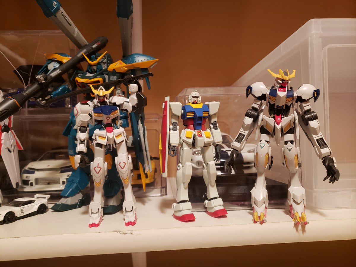 D2Stedi's tweet photo. My Gundum collection is growing! https://t.co/PIPEyjzg57
