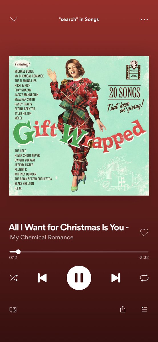 mmh6634's tweet photo. Why did nobody tell me about this earlier? @MCRofficial #solongandgoodnight https://t.co/0rV1EqzkxN