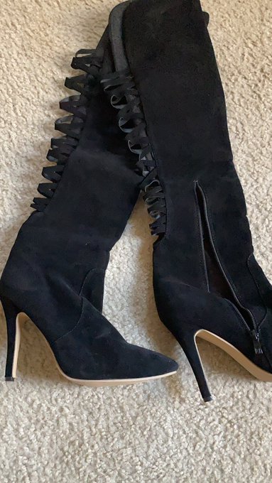 High High Thigh High Fucking Boots💯 https://t.co/yefjJyNwQb