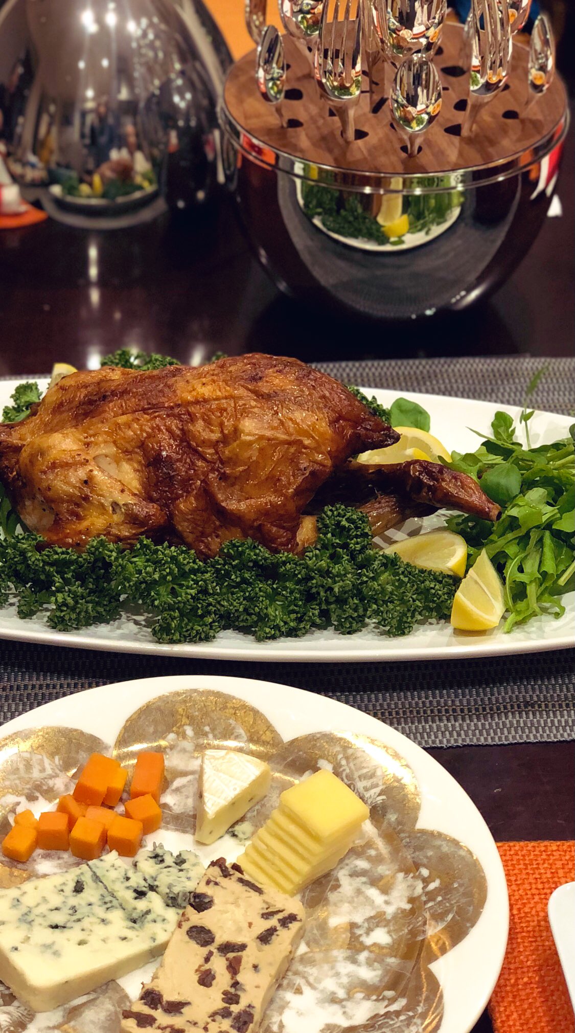 小野久留美 Kurumi Ono 去年は何だか慌ただしく 歌舞伎町の深夜までやっているケーキ屋さんでケーキを買って食べるなどしたけれど 今年のクリスマスは雪国にてゆっくり温かく過ごしている T Co Xujjsgdvrt Twitter