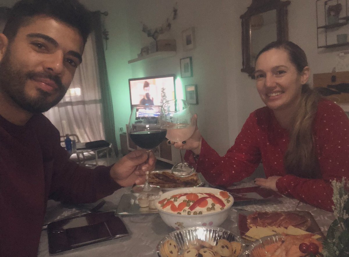 Unas navidades diferentes, pero ni tan mal… <a href="/esthersirralara/">Esther Sierra Lara</a>
¡Salud y felices fiestas!