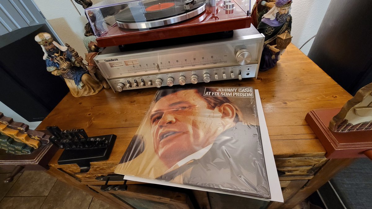 MetaNocode's tweet image. Merry Christmas! 
Stocking stuffers. 
#vinylrecords 
Johnny Cash.