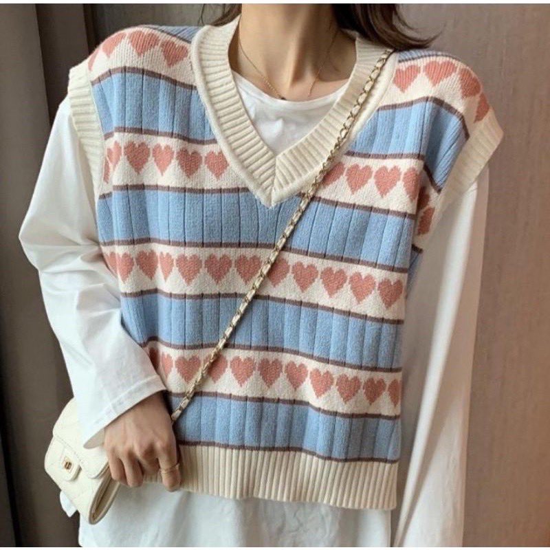 RacunCewekk's tweet photo. Pilihan Outer Vest Yang Cocok Buat Kamu✨

A Thread https://t.co/SpYYjaOzq8