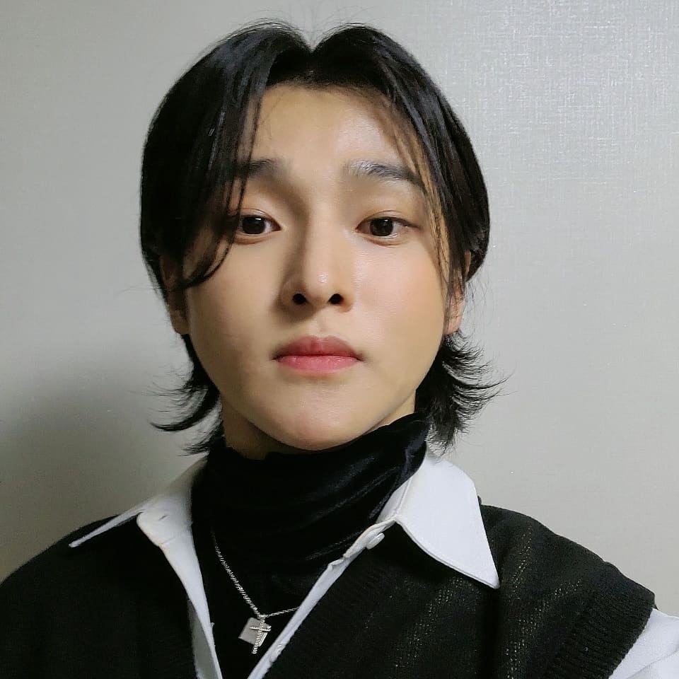 seongriOFFICIAL's tweet photo. 모두들 굿나잇 ♥️

#성리 #SEONGRI 
#merrychristmas #goodnight #C2K https://t.co/fpUSQxAtR3