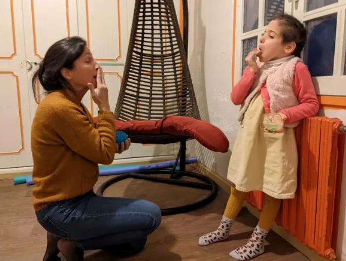larep_fr's tweet photo. Qui veut jouer avec une fillette autiste, à Fay-aux-Loges ? Une famille en quête de bénévoles
https://t.co/FFoZP3N1fO https://t.co/EAZMVp0OzK