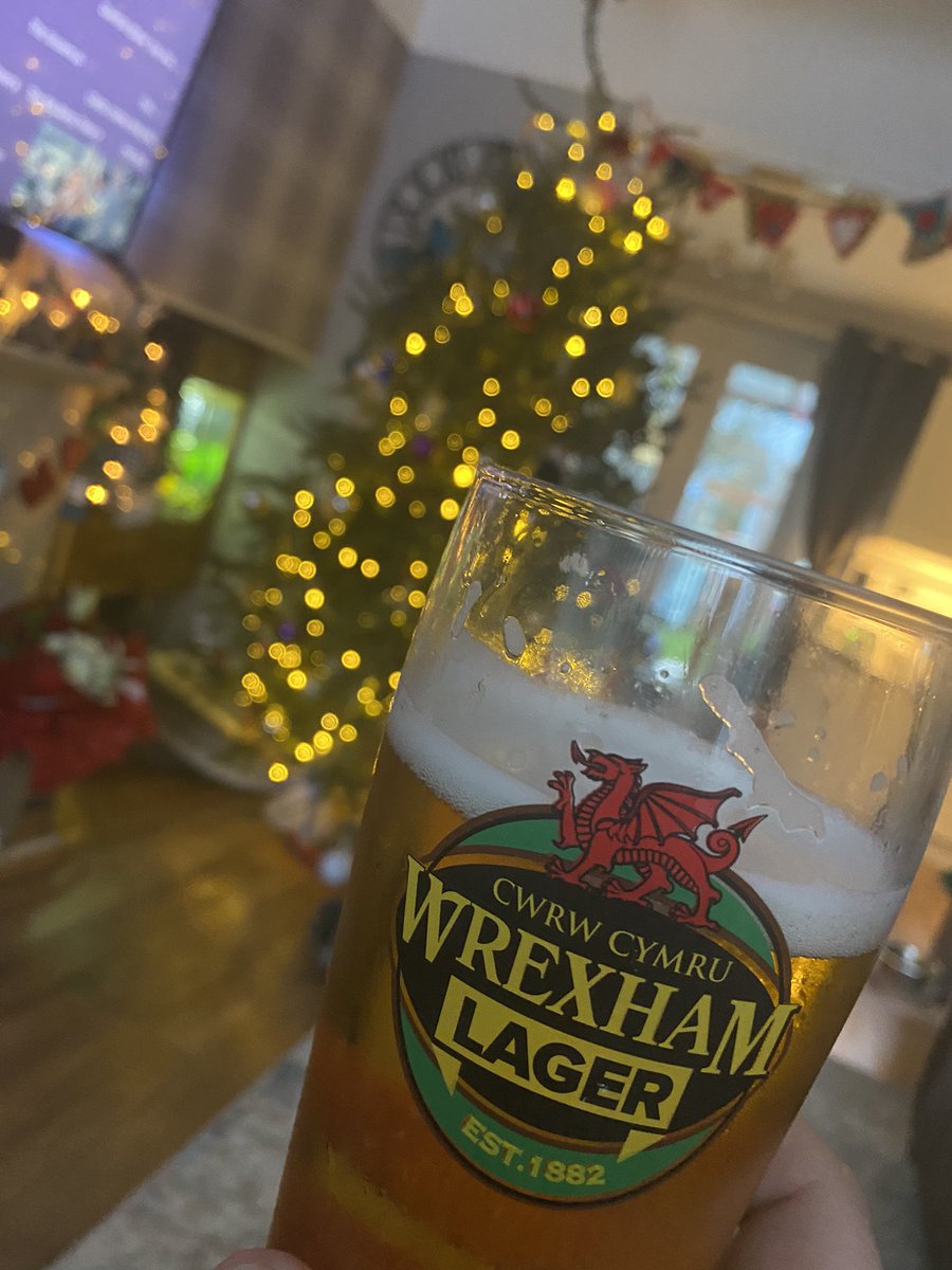 Time for a nice <a href="/bootlegger1974/">Bootlegger</a> <a href="/WXM_Lager/">Wrexham Lager</a> before dinner