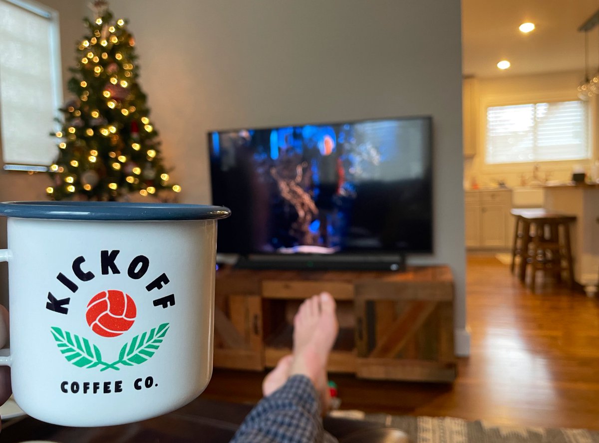 CurtisNotKurtis's tweet photo. @KickoffCoffeeCo and Christmas Vacation. Seems like a good way to start the day. #LittleFull #LottaSap
🎄🤘🏼☕️ https://t.co/sToP27HzG0