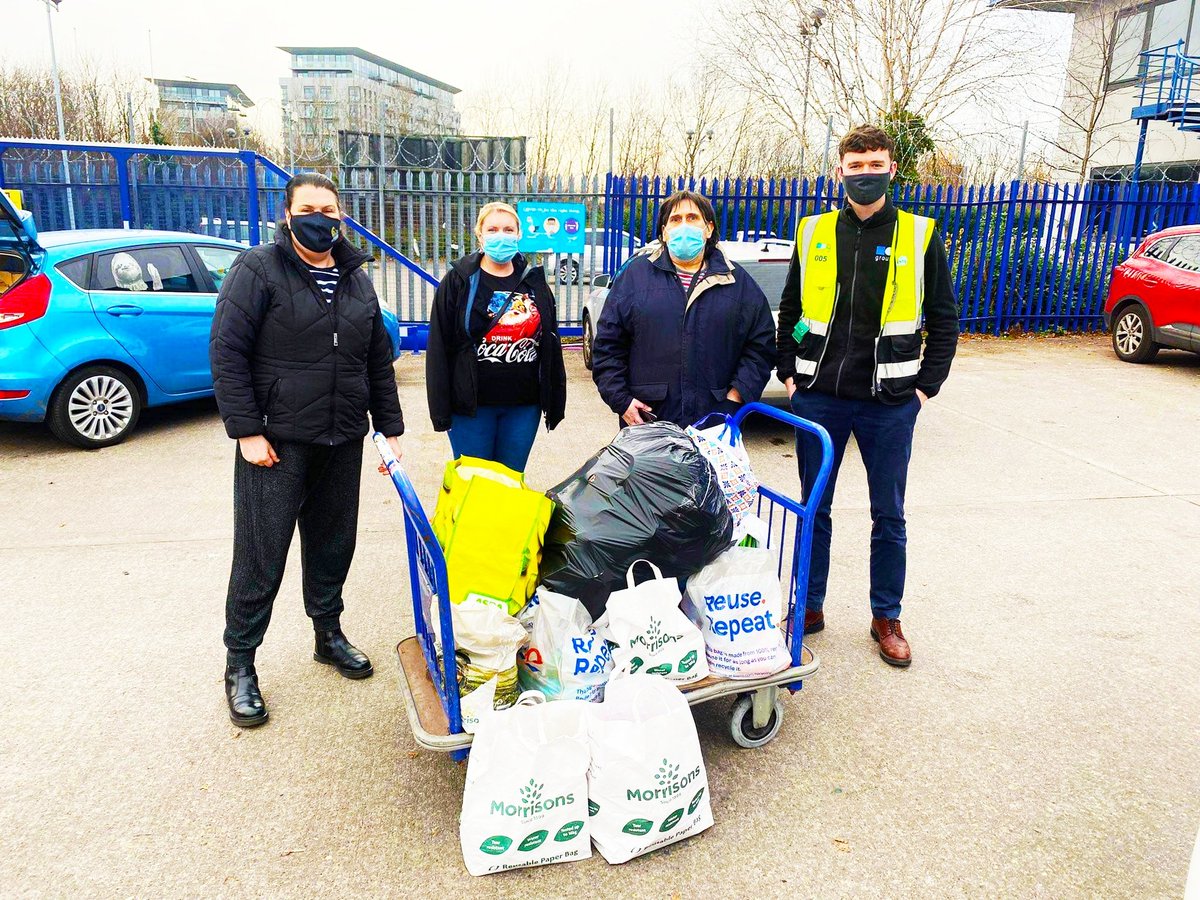 MadDogsHomeless's tweet photo. Thanks to David W Dixon for organising and  the lovely team from the @RGGroupUK working on site in #Manchester who dropped by on Wednesday with a fantastic #donation, a trolley load of #food and #essentials.
#thanks also @UnitestudentsC  for a load of #potnoodles for #Homeless https://t.co/YbDvaIe541