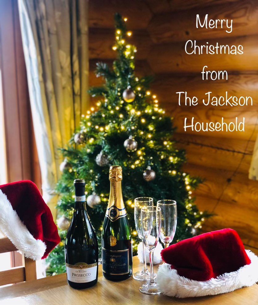 CarolineJackso4's tweet photo. @absoluteradio  could you give a special mention to my husband Steve (who is cooking Christmas dinner) my son Aidan @teddy_challenge, my daughters Kaileigh, Toni, Nikita and our amazing grandchildren Theron, Autumn, Ruben, Oberen, Jenson and Evelyn who are my world, Caroline X https://t.co/e8AMiB0fmm