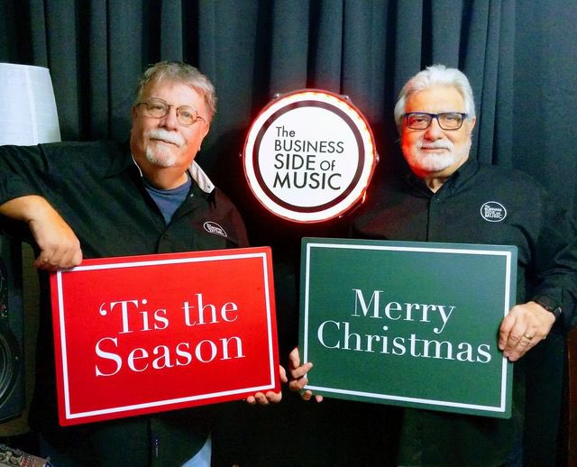 tsabella's tweet photo. Merry Christmas https://t.co/m8UX3oJitJ