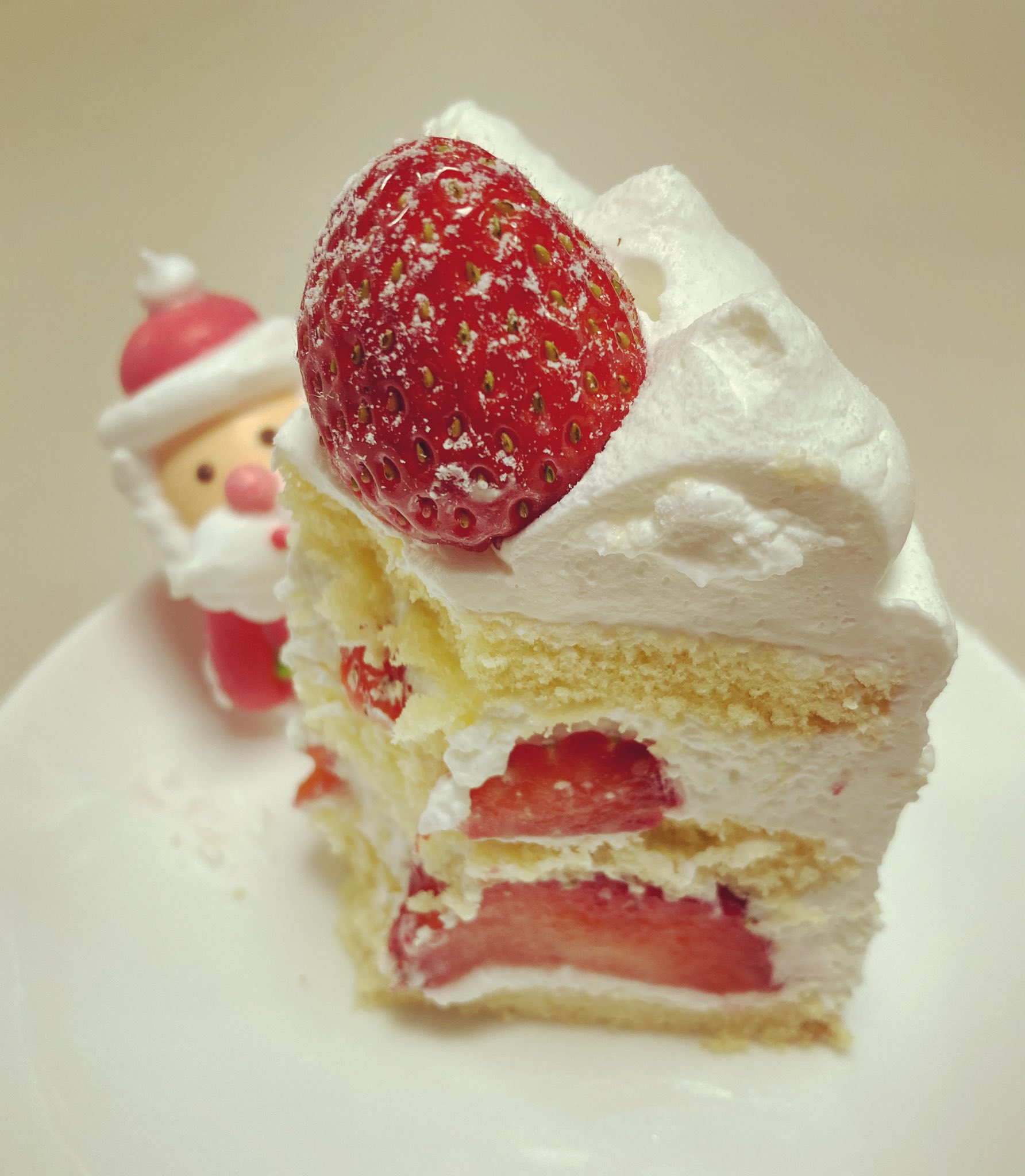 宮澤美保 クリスマスと誕生日が一緒だから 私の誕生日ケーキにはいつもサンタさんがいる T Co Wwarfluukm Twitter