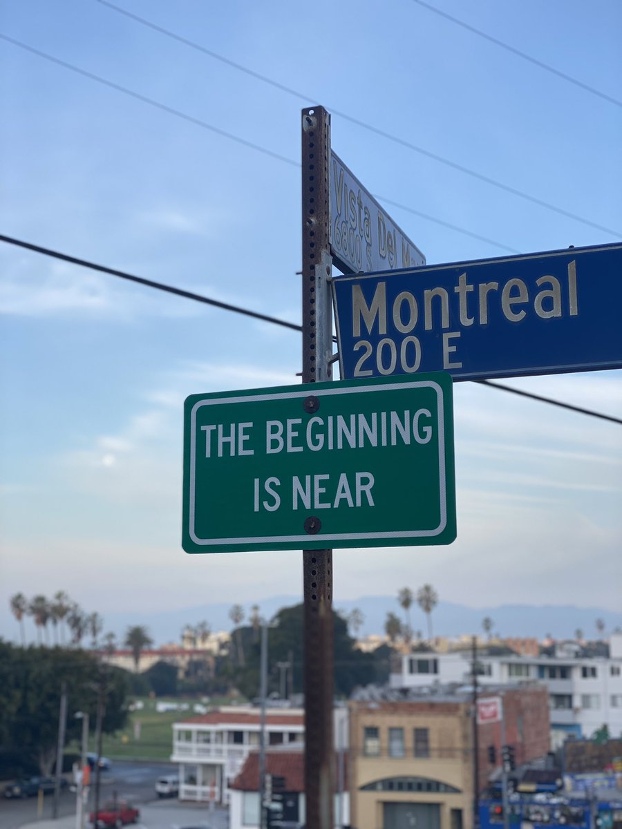 Go Right Book tweet media